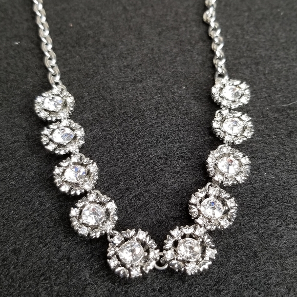 Gorgeous Rhinestone Necklace & Earring Set - Picture 2 of 4